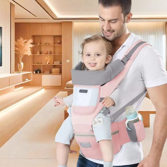 Porte bebe rose sur papa main libre