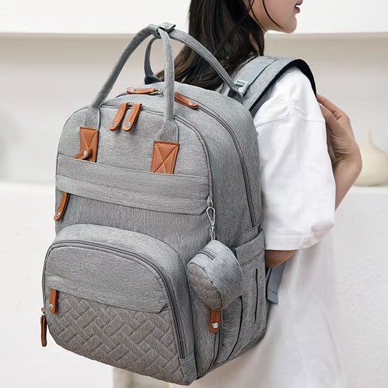 Sac à langer à dos gris