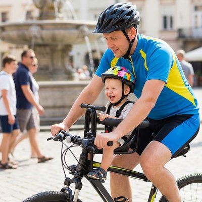 Porte bebe velo en course